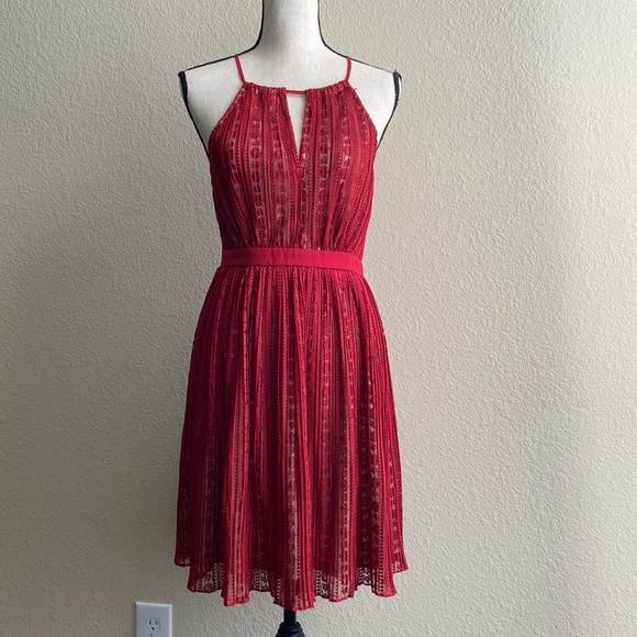 FRANCESCA’S RED BURGUNDY LACE LINED CUT OUT HALTER DRESS - Picture 2 of 12